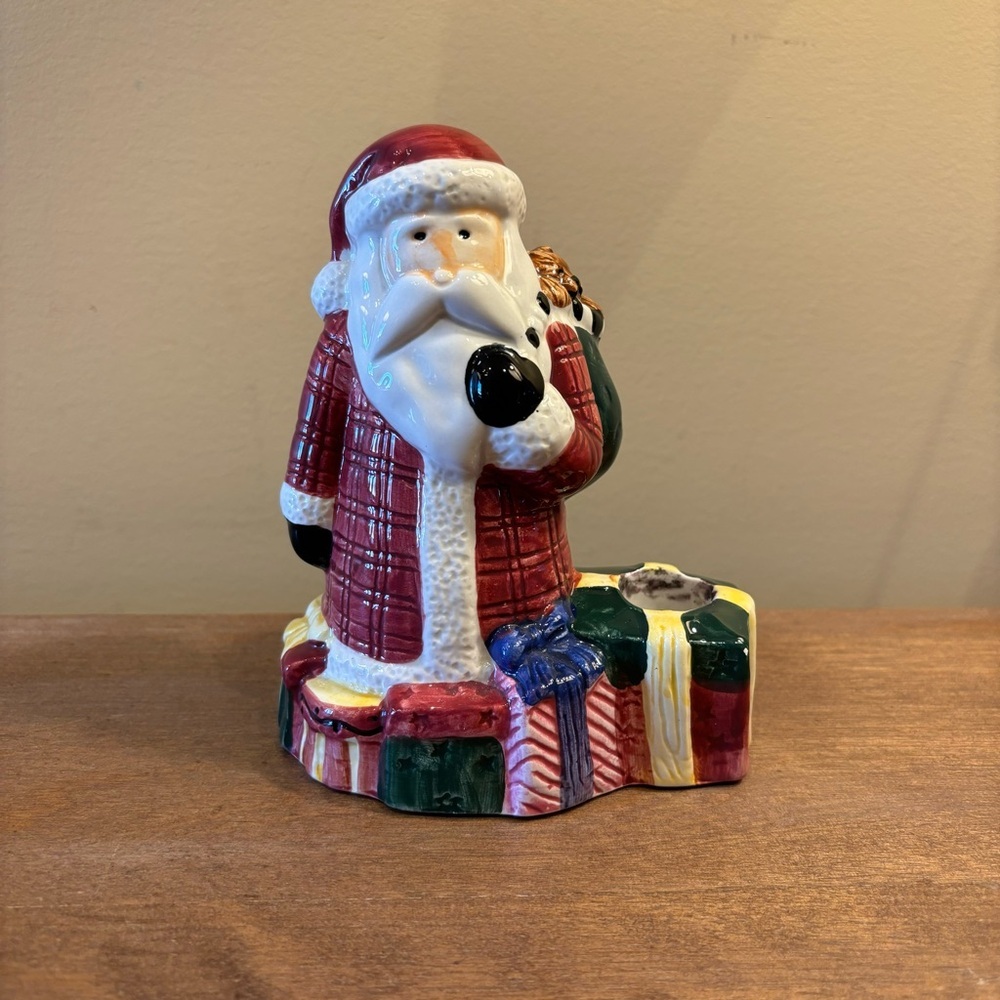 Sakura China Festive Santa Claus Holiday Figurine